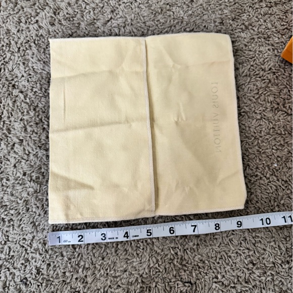 Louis Vuitton Monogram Cream Black Long Dust Cover Bag - Picture 6 of 6